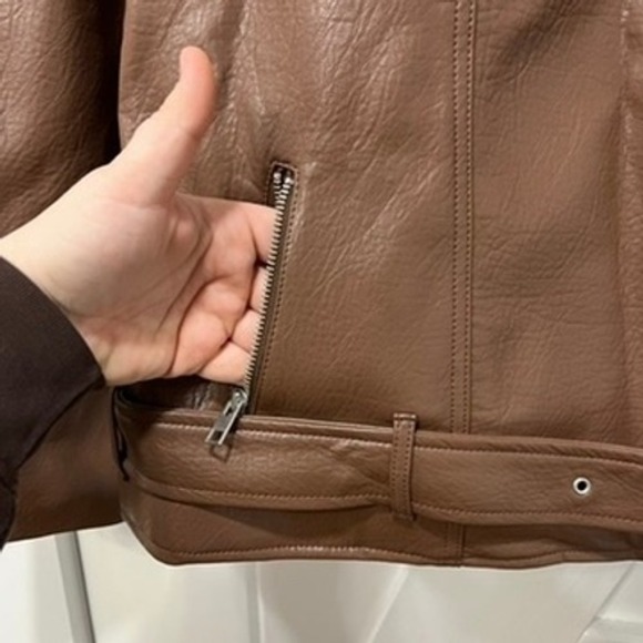 Old Navy Womens Motto Jacket Large NWT Brown Faux Leather Zip Trucker Belt Biker - Picture 3 of 11